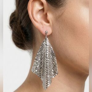 Silver Chainmail Mesh Earrings Diamond Shape Dangle 3.5" Disco 80s Glam